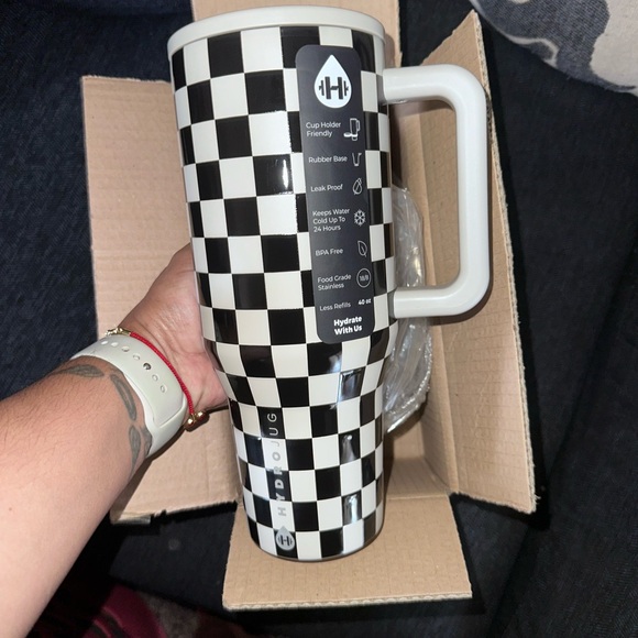 Checkered 40 oz HydroJug traveler - Picture 5 of 7